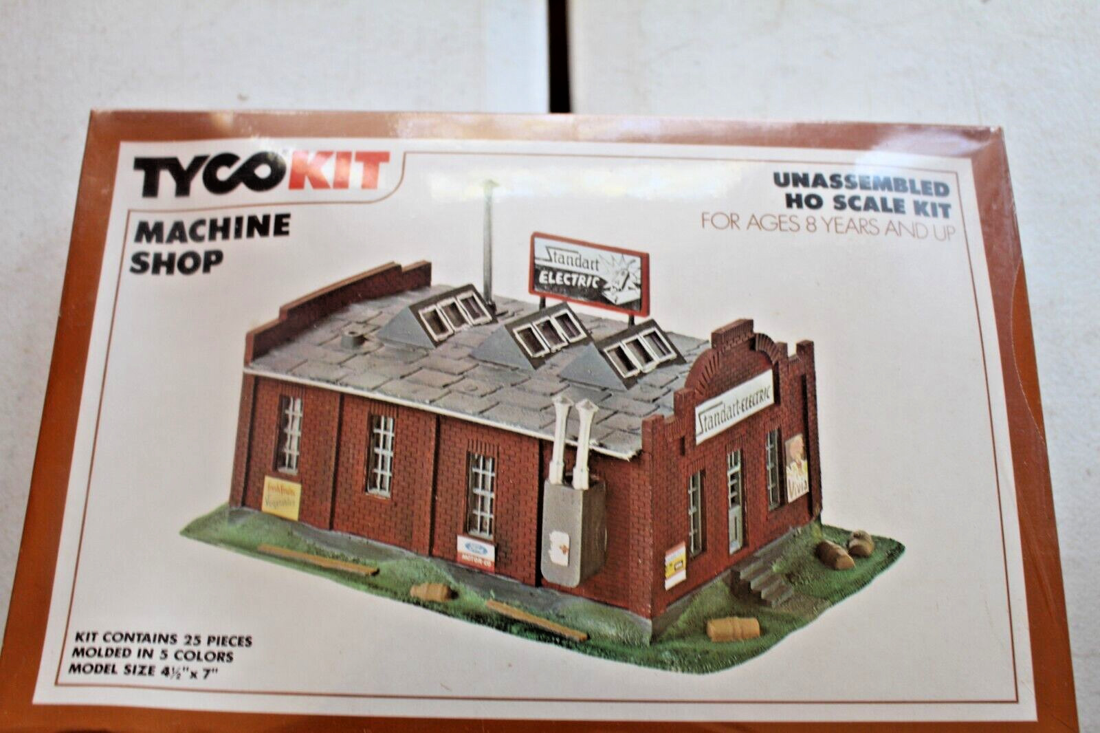 Tyco HO Machine Shop  No 7764 Great For Train or Slot Car Set