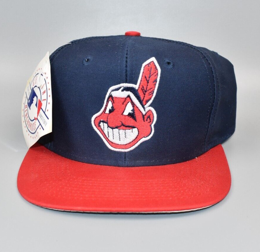 Cleveland Indians Vintage Logo 7 Snapback Cap Hat - NWT