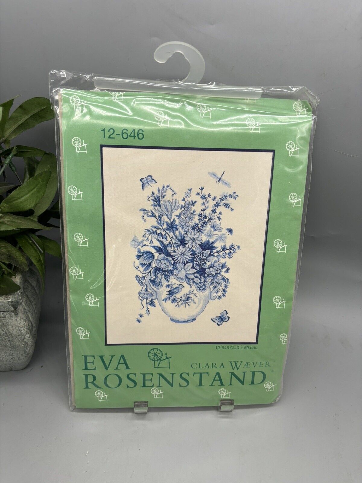 Eva Rosenstand Cross Stitch Blue Floral 12-646 New