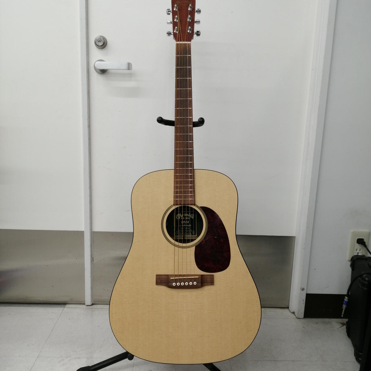 Martin Dxm Fishman Acoustic Guitar With Pickup