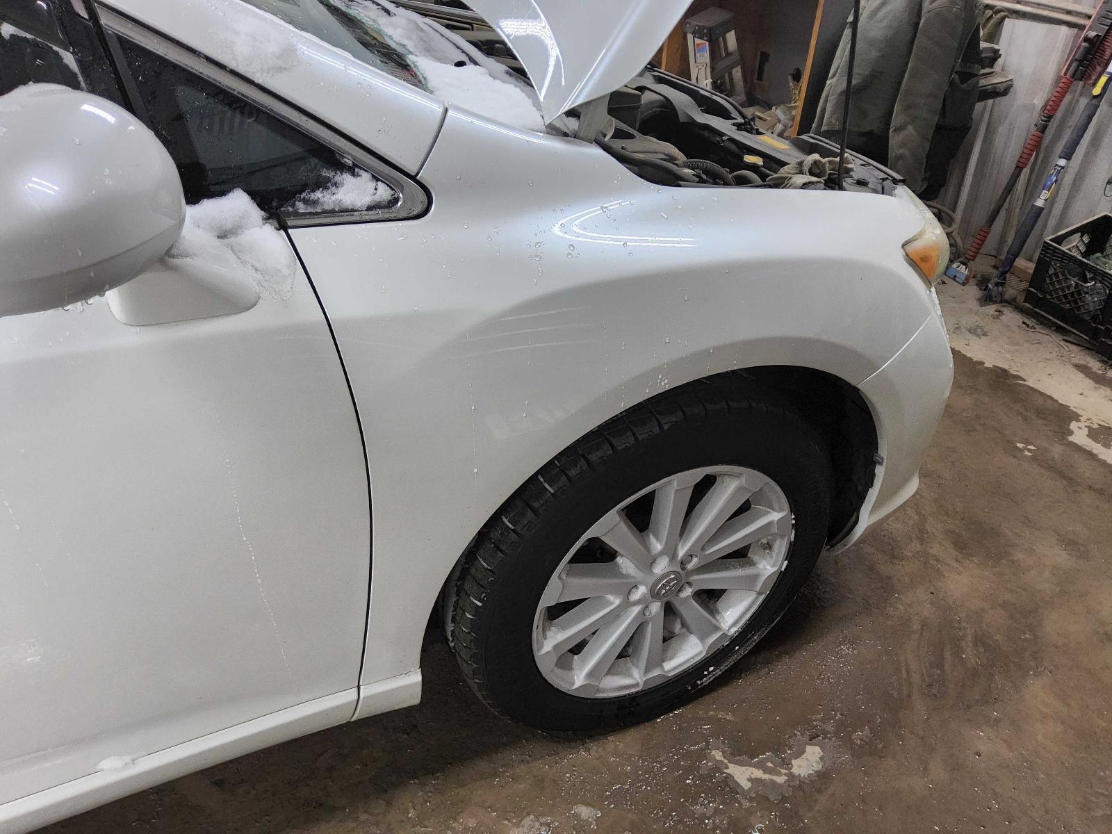Used Front Right Fender fits: 2012 Toyota Venza Front Right Grade A