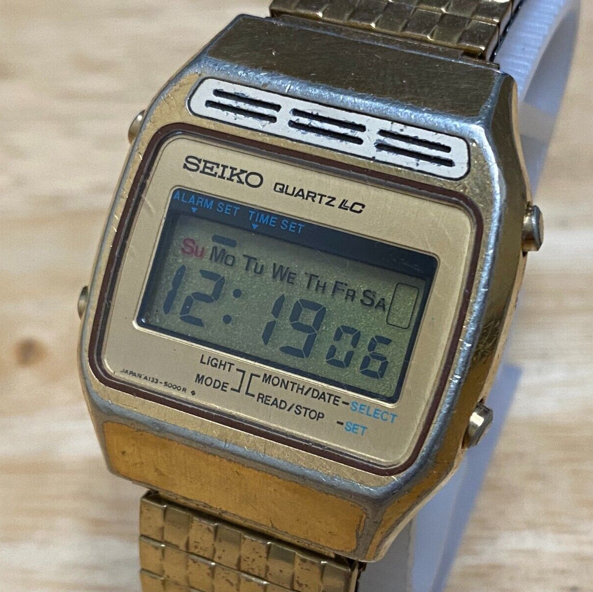 Vintage Seiko A133-5009 Men Gold Tone Digital Quartz Watch ~ For Parts Repair