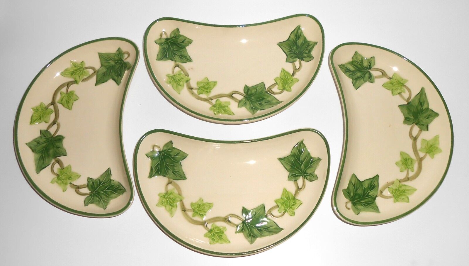 VINTAGE Franciscan Pottery Early USA Ivy Set/4 Crescent Salad Plates