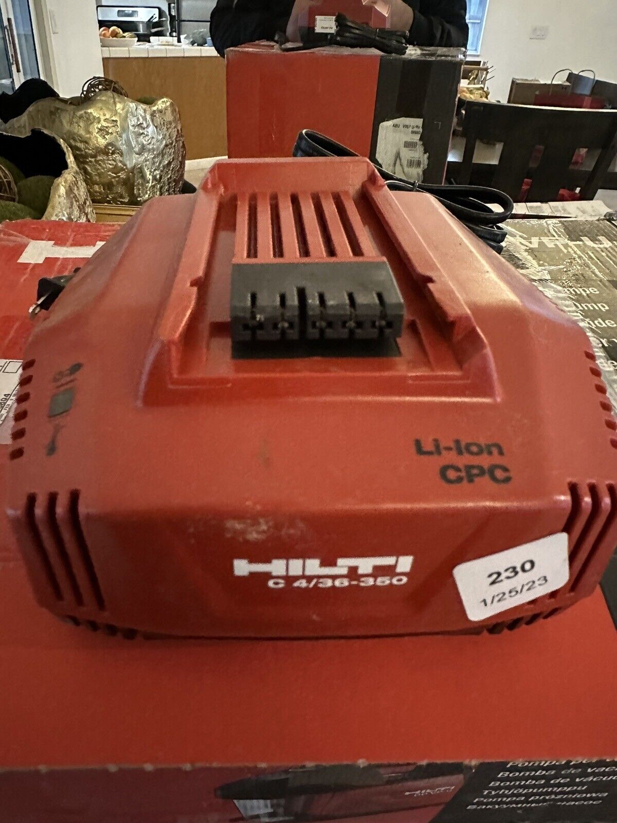 HILTI LI-ION MULTI-VOLT FAST CHARGER MODEL: C 4/36-350 (PARTS/AS-IS) Ships Free