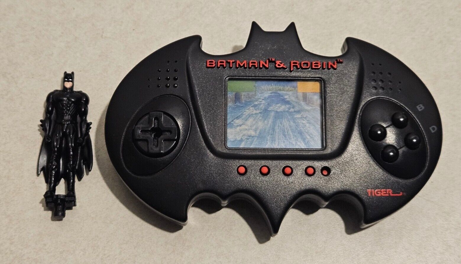 Tiger Electronics Batman & Robin Handheld Video Game 1997 VINTAGE WORKING