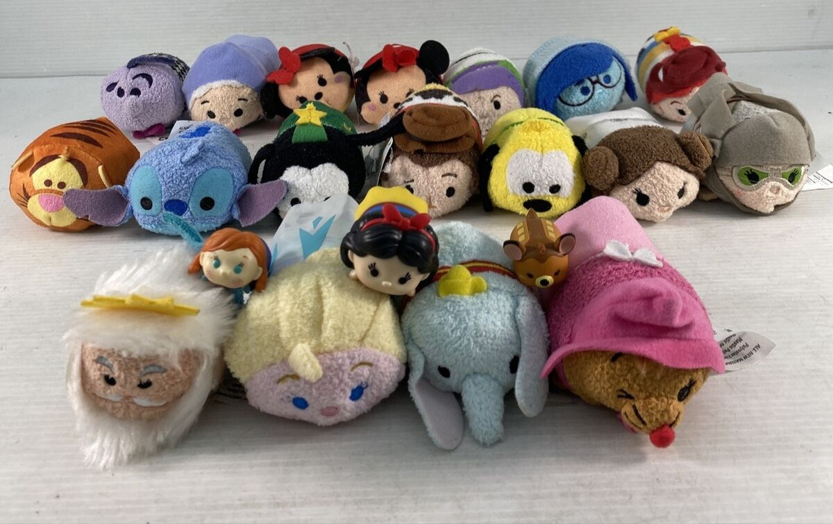 Lot of 21 Mixed Assorted Disney Tsum Tsum Stackable Plushies Toys Tiger Minnie L