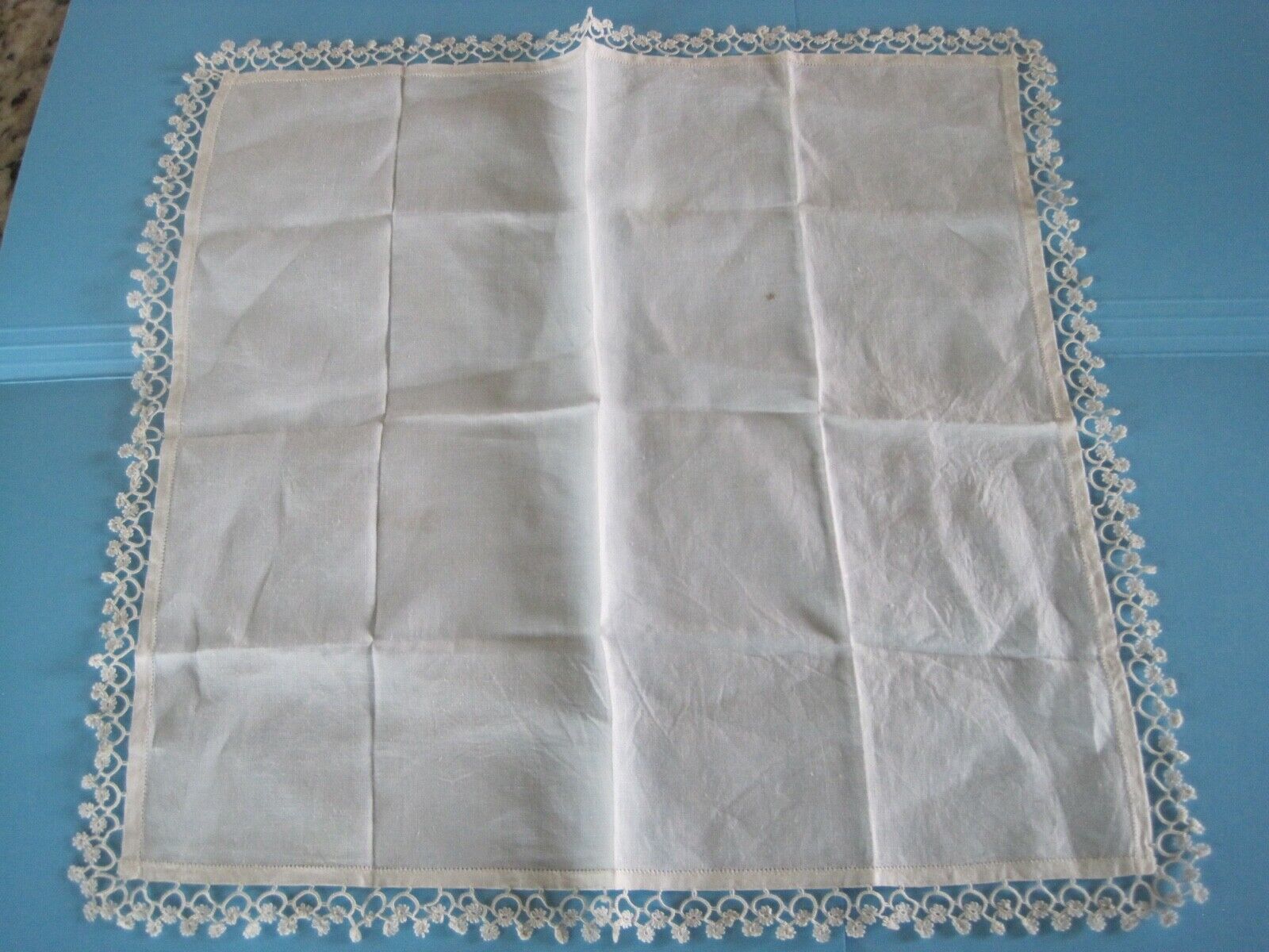 Wedding Handkerchief w/ Flower Tatted or Embroidered Edge Antique 