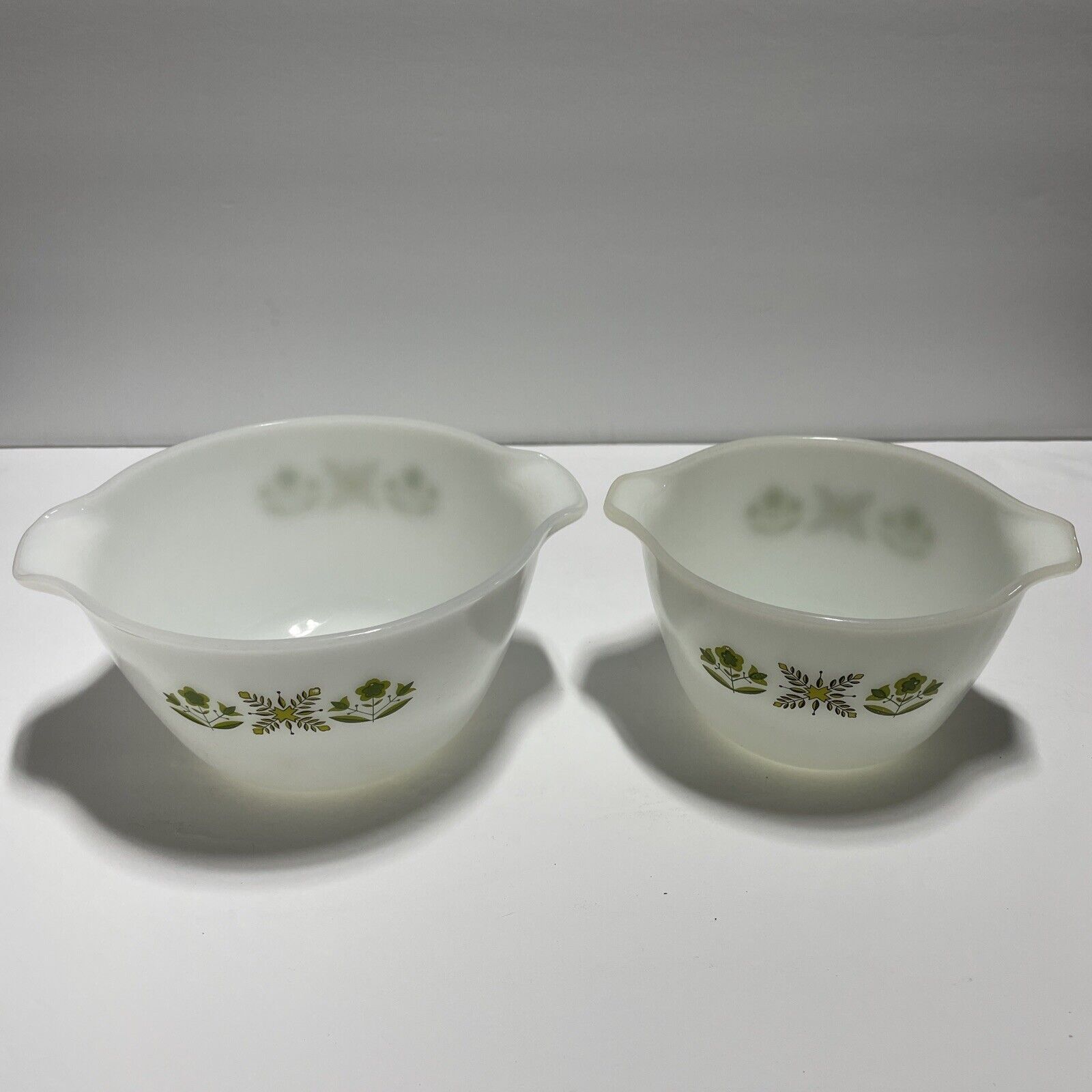 Vintage Anchor Hocking Fire King Nesting Mixing Bowls Meadow Green Set Of 2