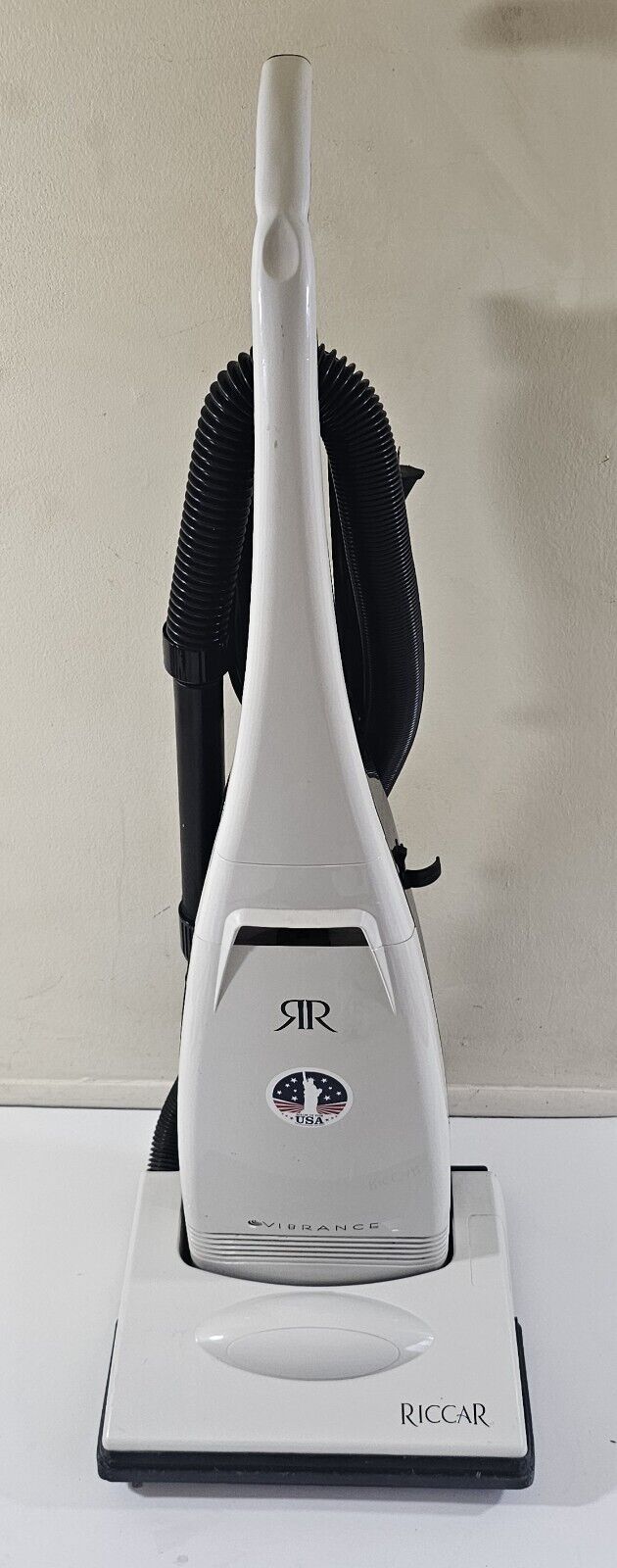 Riccar Vibrance R20E Upright Vacuum Cleaner - Tested - Read