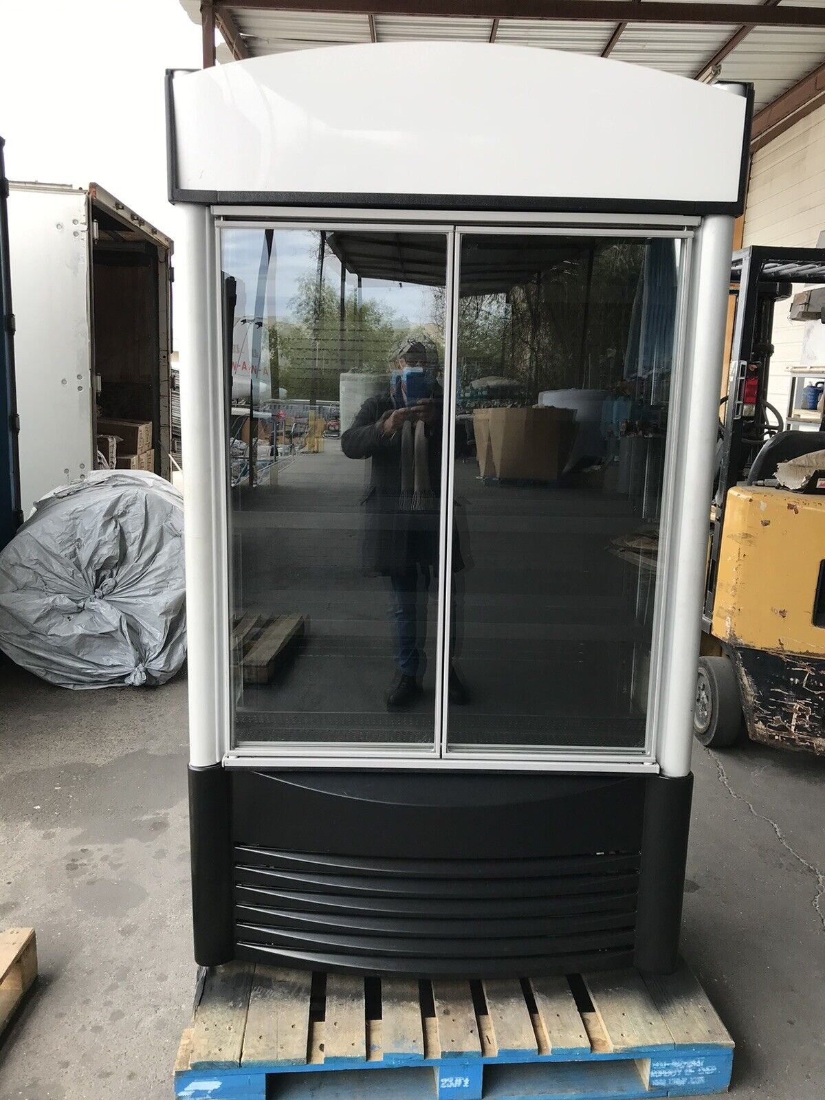 MTL COOL Commercial Double Glass Door Merchandiser Refrigerator NSF G-AIR-230