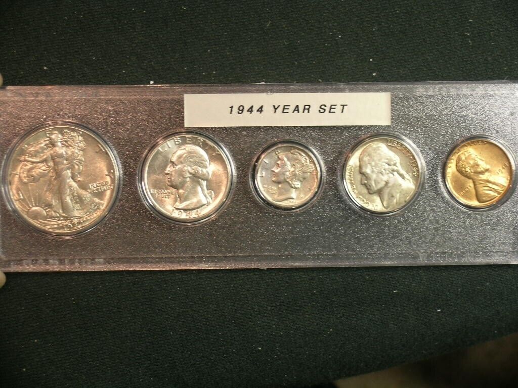 1944-P Very Choice AU/BU Philadelphia Mint Year Set                   44P52