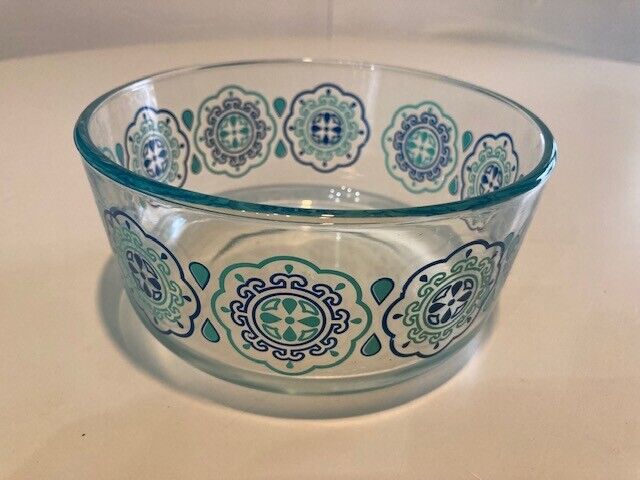 Pyrex Glass 1 Qt. Bowl With Aqua & Blue Medallion Pattern #7201 Vintage Rare