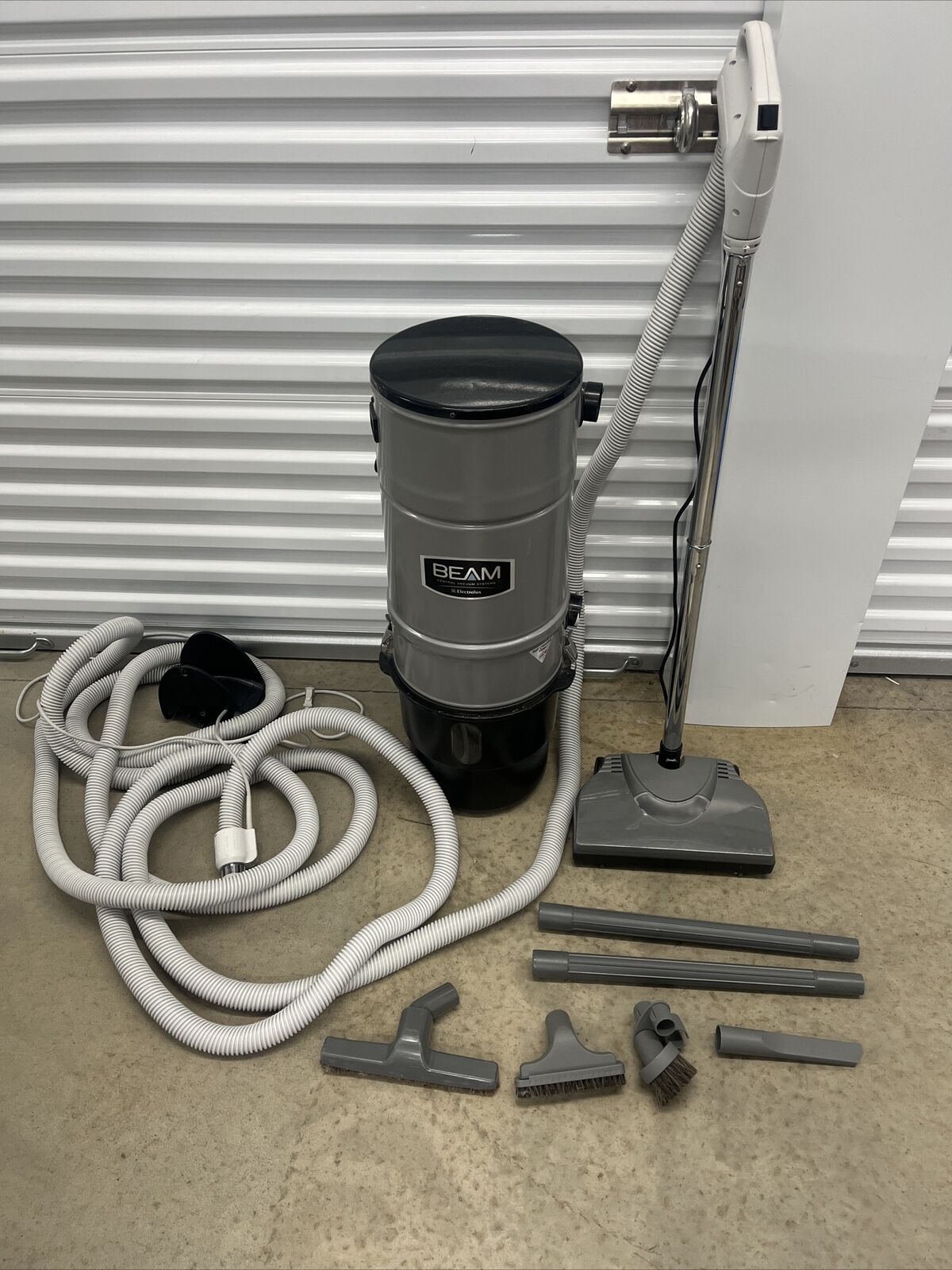 Electrolux Beam Central Vacuum System Model Sc200c Working With Attachments 