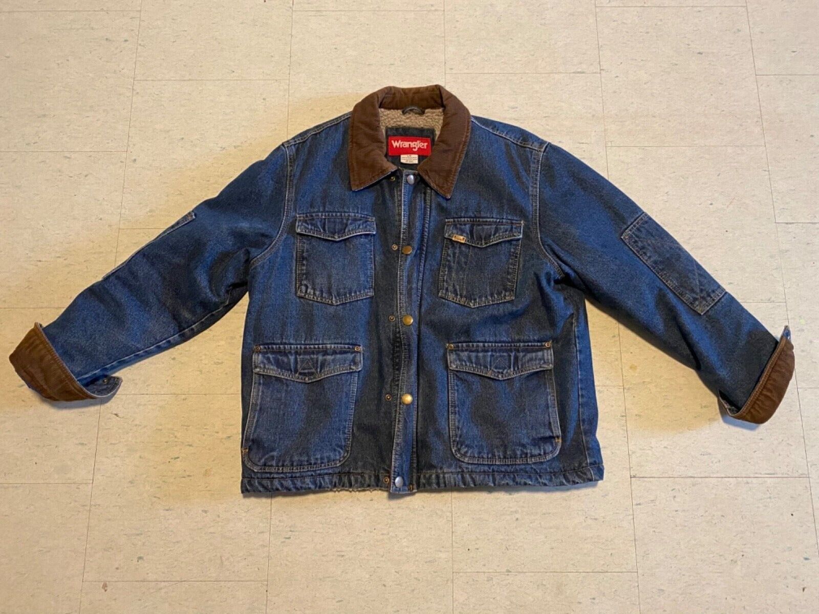 Wrangler Denim Sherpa Lined Chore Coat Barn Jacket Vintage Mens Large RN 15101