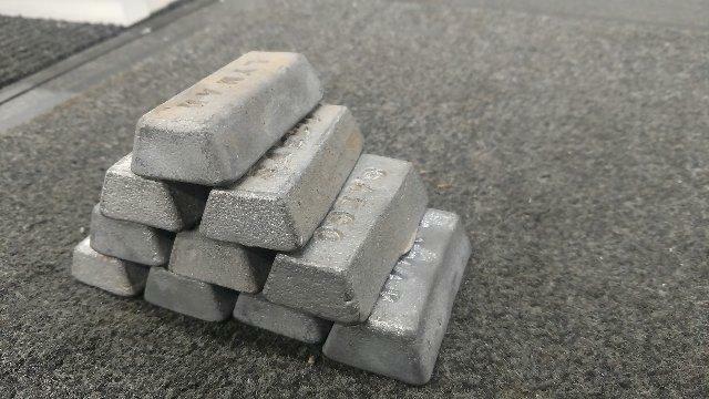LYMAN LEAD INGOTS: 10-1 POUNDERS, FISHING WEIGHTS, SINKERS, BULLETS OR WHATEVER