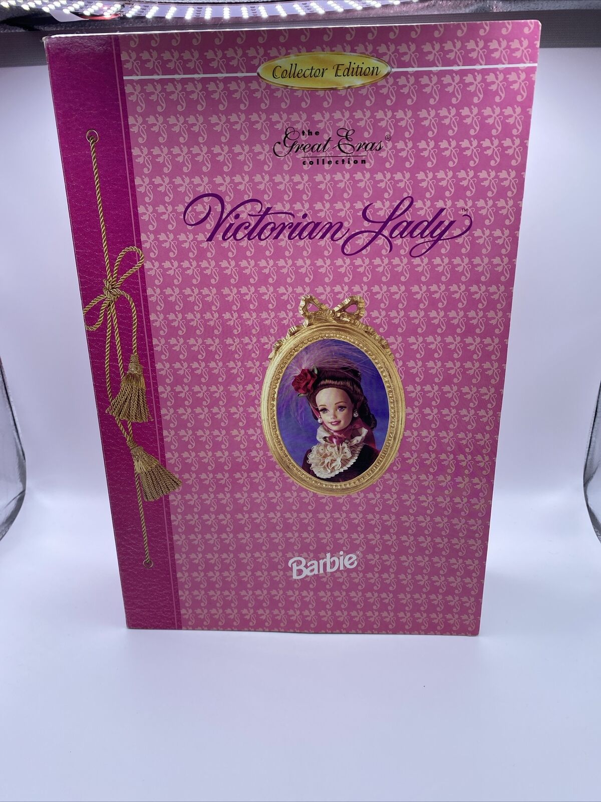 VICTORIAN LADY BARBIE COLLECTOR EDITION GREAT ERAS COLLECTION 1995-READ DESC.