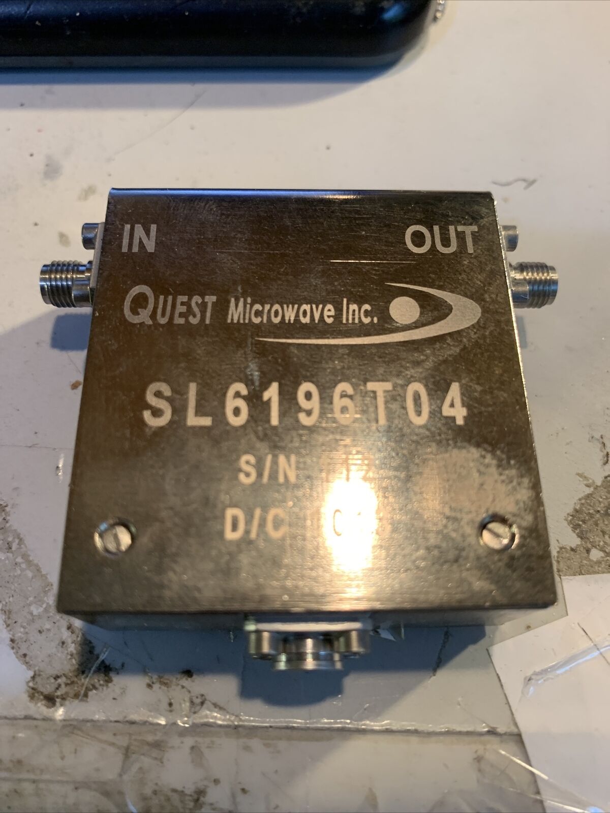 Quest Microwave SL6196T04 Isolator 690-960MHz 75W 0.4dB Loss