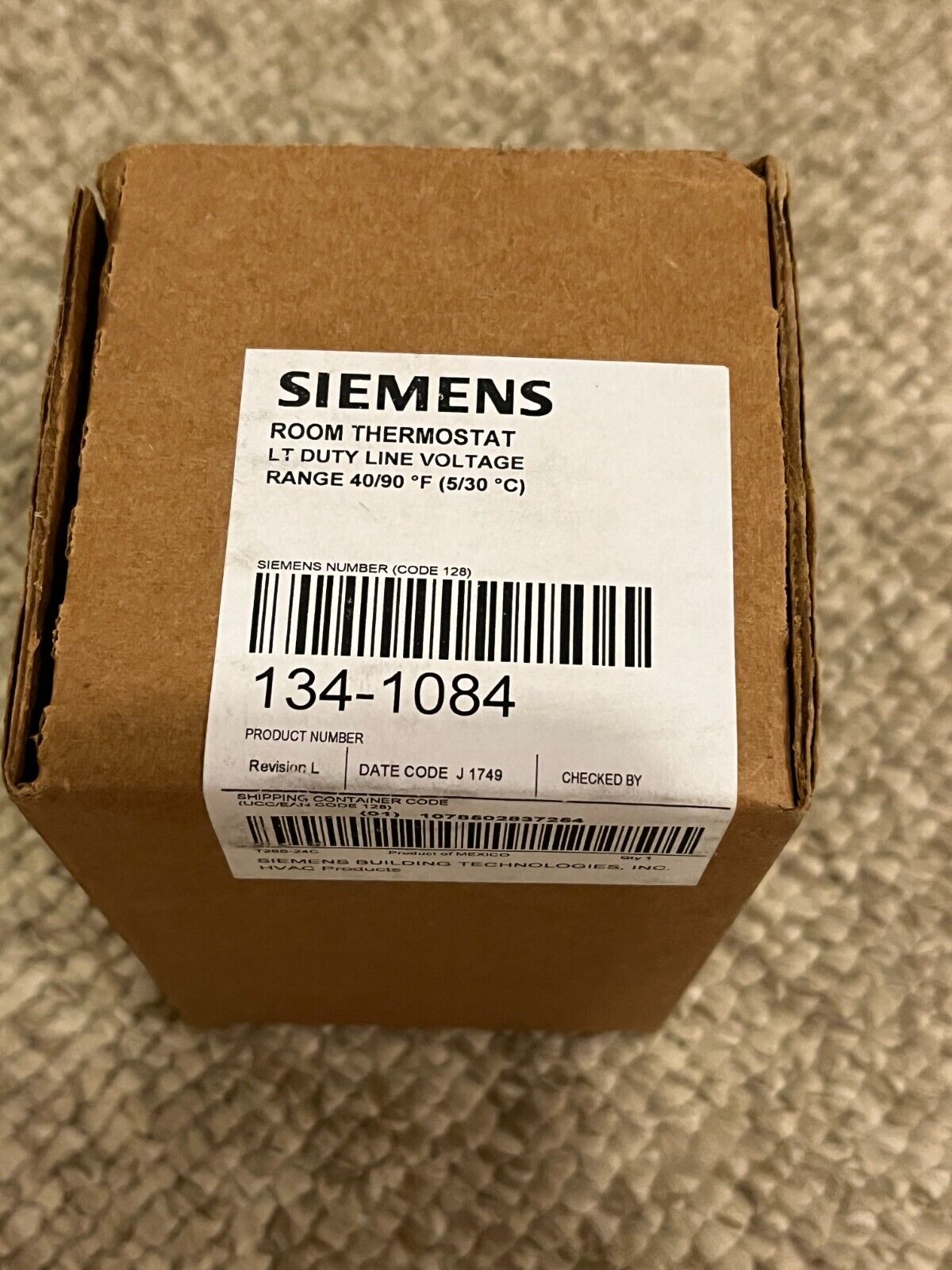 NEW in Box SIEMENS 134-1084 Lt Duty Line Voltage 40/90°F Room Thermostat (HM)