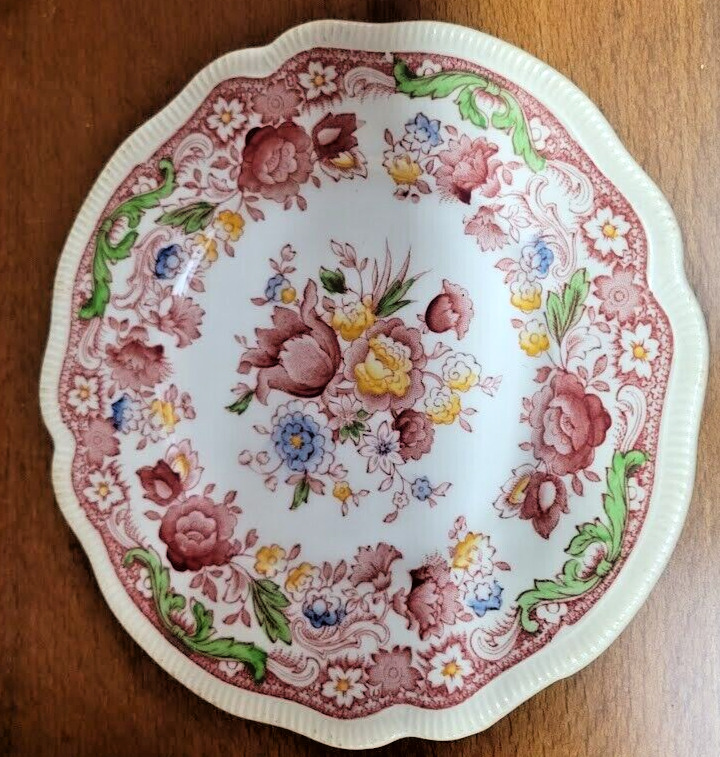 Antique Johnson Brothers Winchester Dinner Plate 8 3/4\