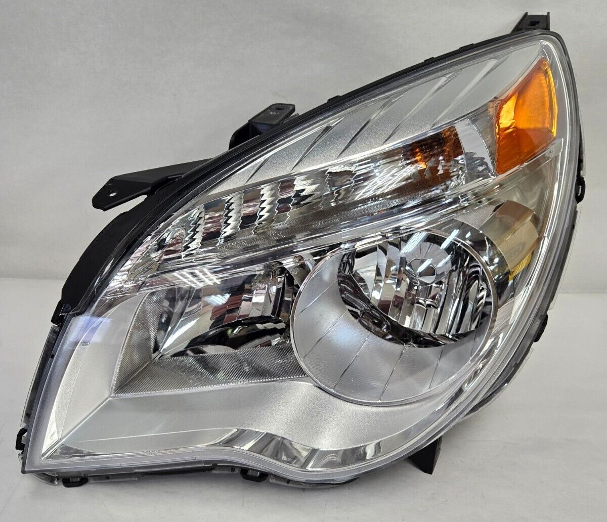 2010-15 Chevy Equinox Lt Headlight OEM GM