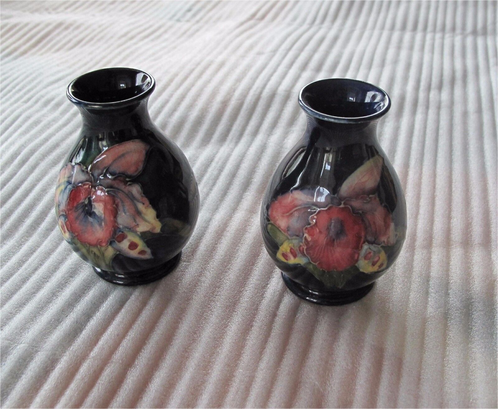Moorcroft Orchid pattern pair vases, vase hand painted superb 1950\'s