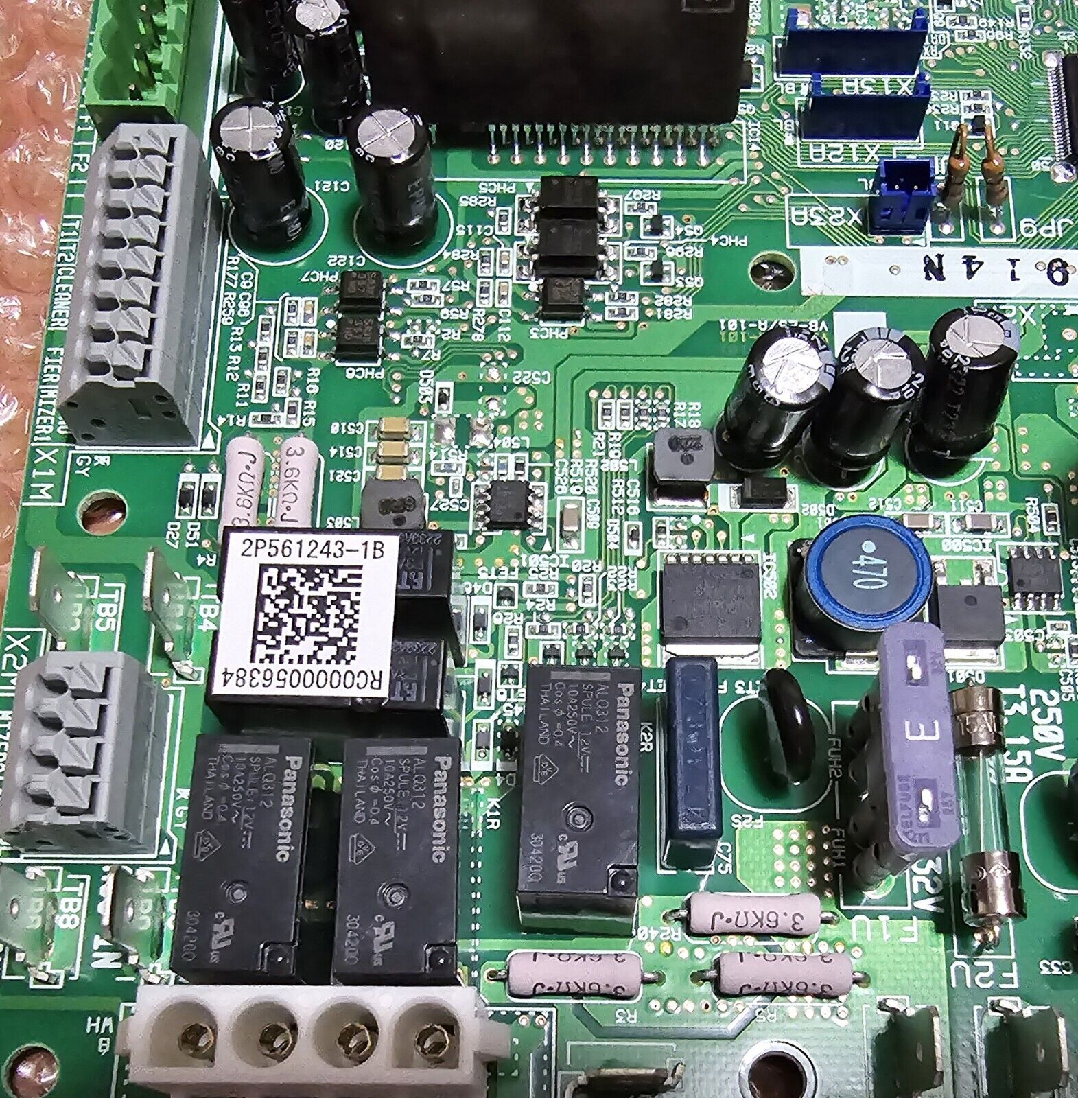 2P561243-1 Daikin-McQuay  Control Board