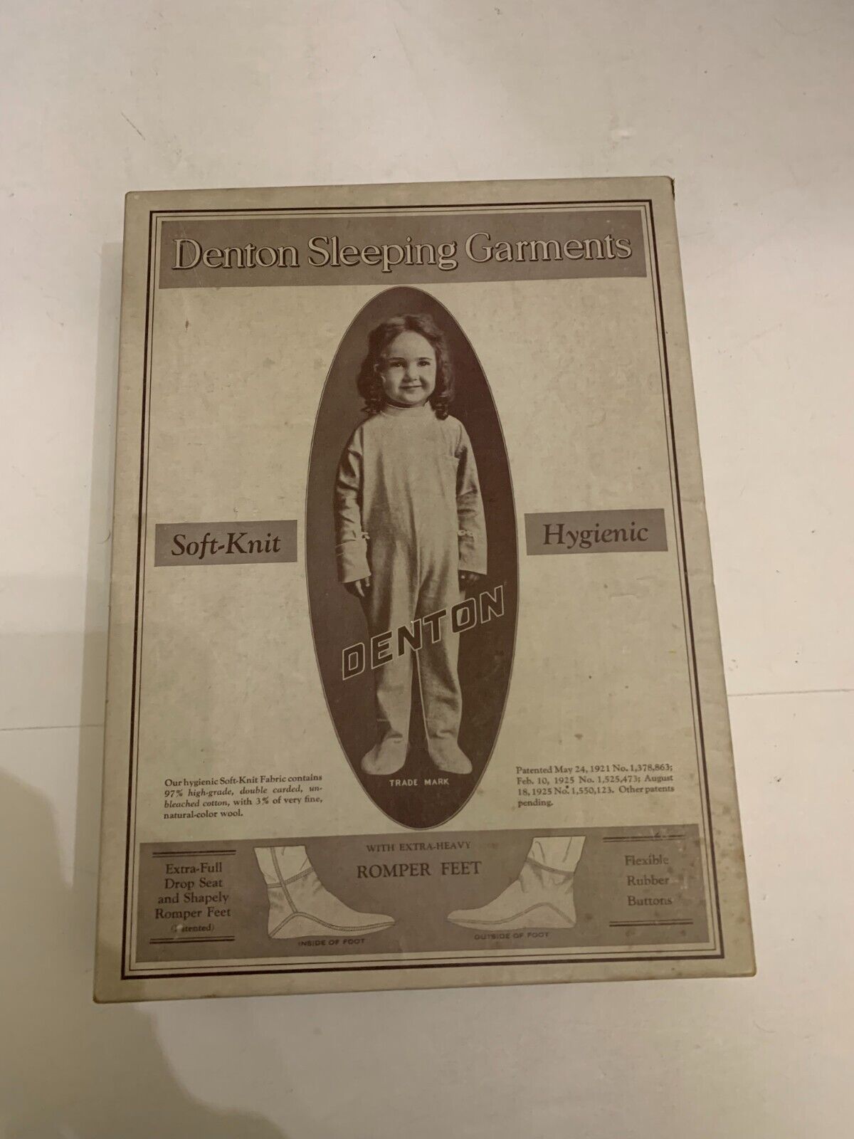 Antique c.1920's Denton Sleeping Garments Centreville Michigan Cardboard Box