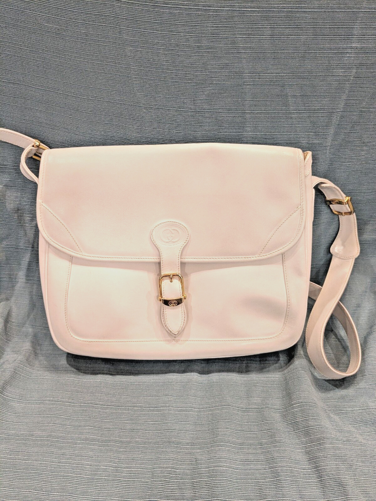 Stunning Condition Vintage GUCCI Italy white leather GG Shoulder Bag 12x9.5x3.5