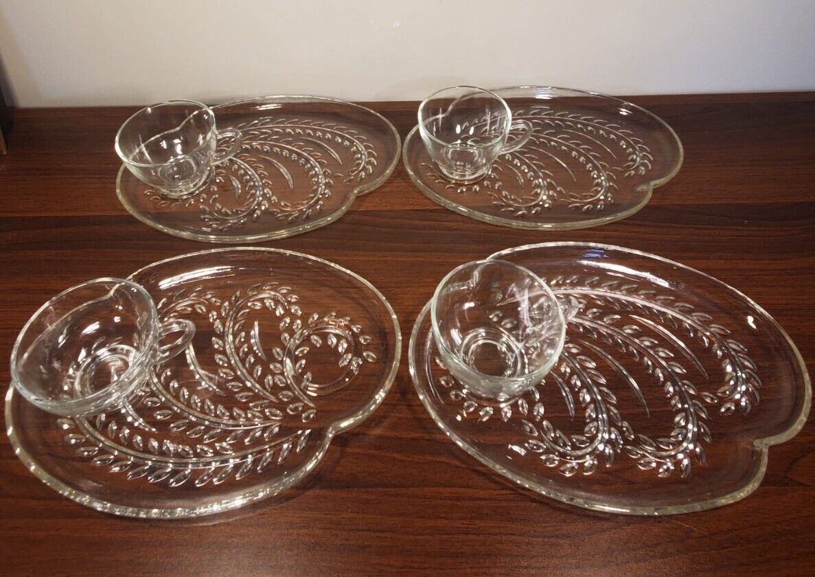 Vintage 1950s 4Sets Federal Glass Homestead Snack & Party Set |  Cups And Plates