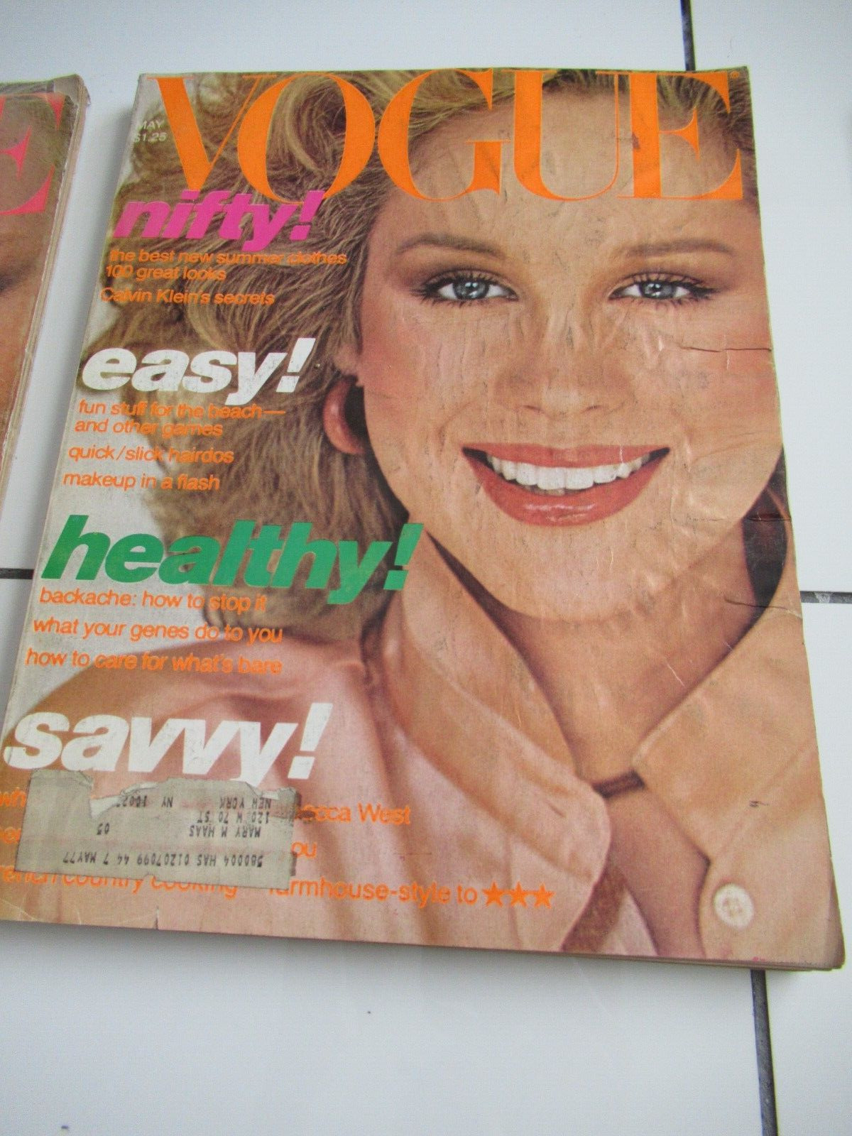 Vogue MAGAZINE MAY 1977  288 PGS ROSIE VELA R RUSSO L TAYLOR J DICKINSON