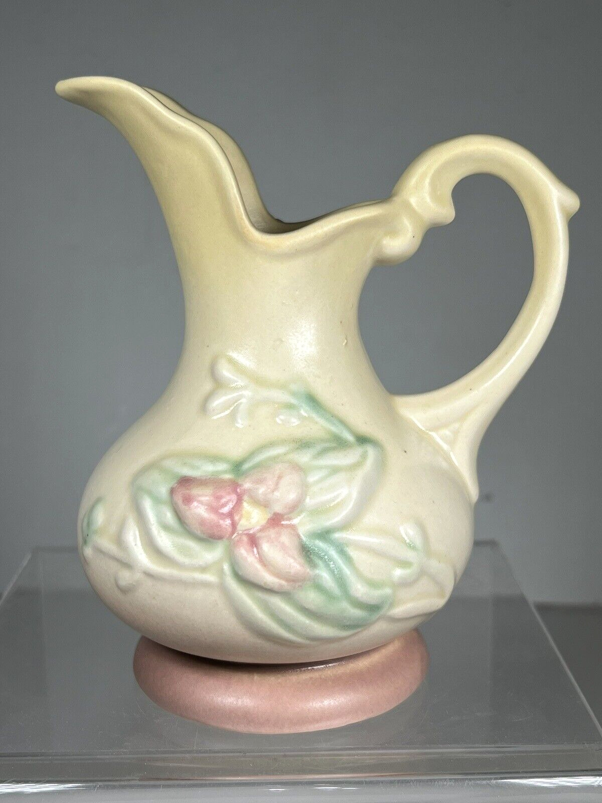 Vintage HULL Pottery Handled Pitcher/Vase W-2 5 1/2 \