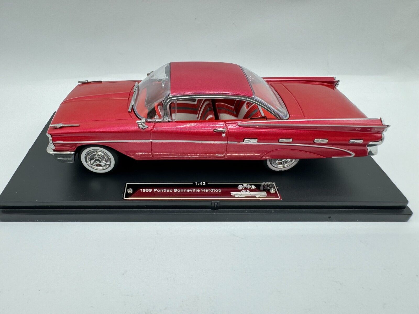 GFCC 1/43 1959 Pontiac Bonneville Die-cast alloy car model Hardtop car