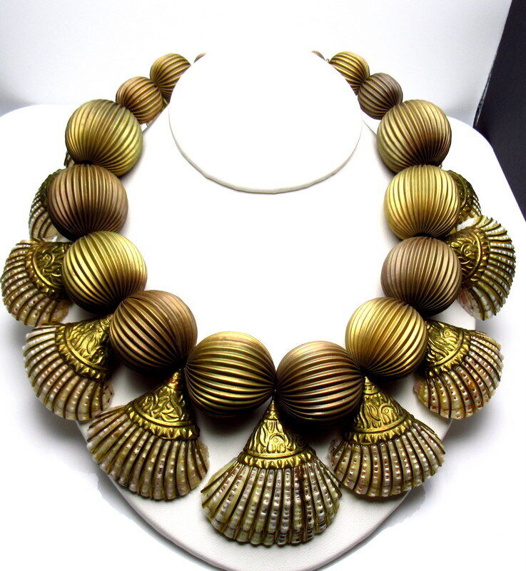 Vintage 80\'s Couture Beaded Necklace Collar Golden Statement Necklace