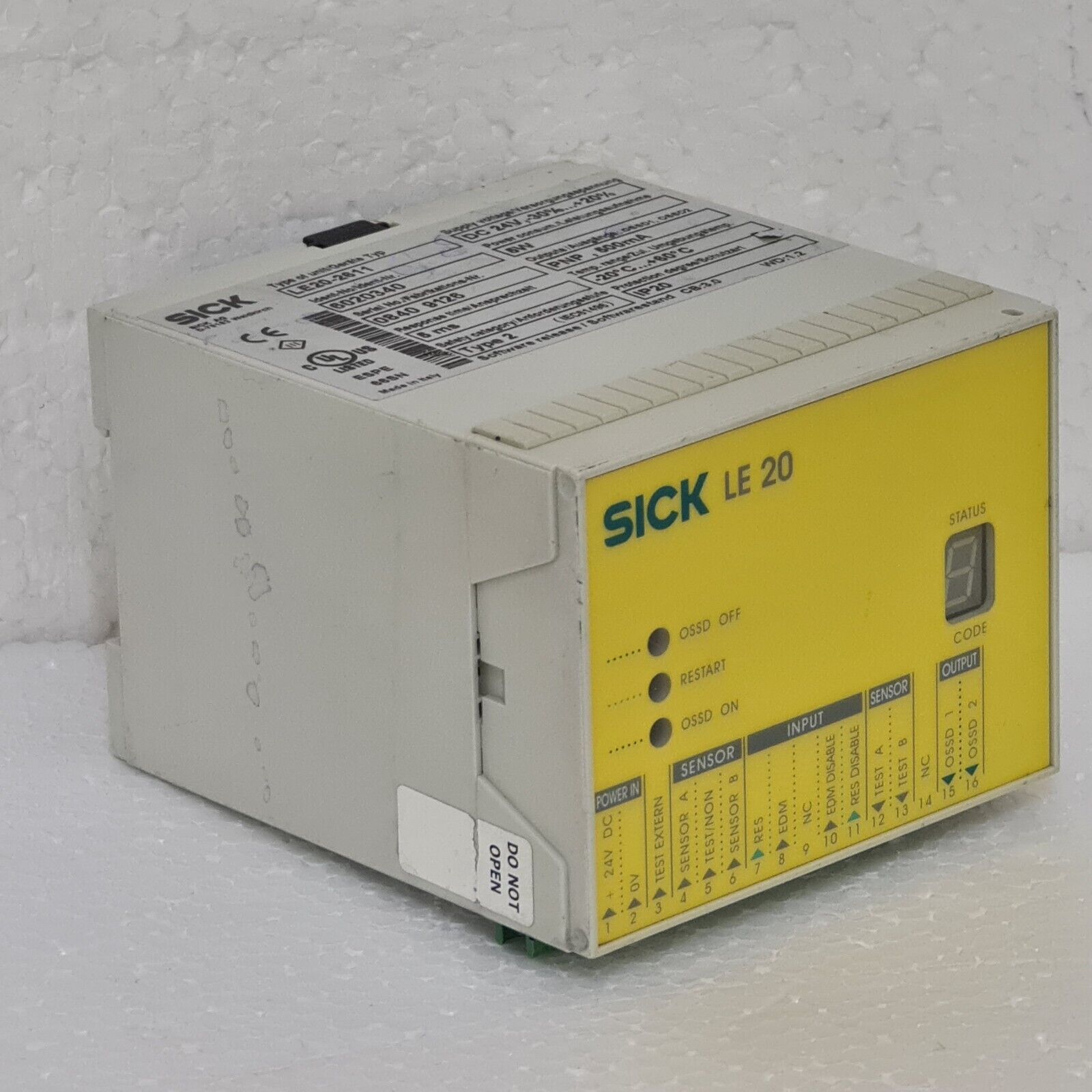 SICK LE20-2611 Safety Switching Amplifier Ident-No: 6020340