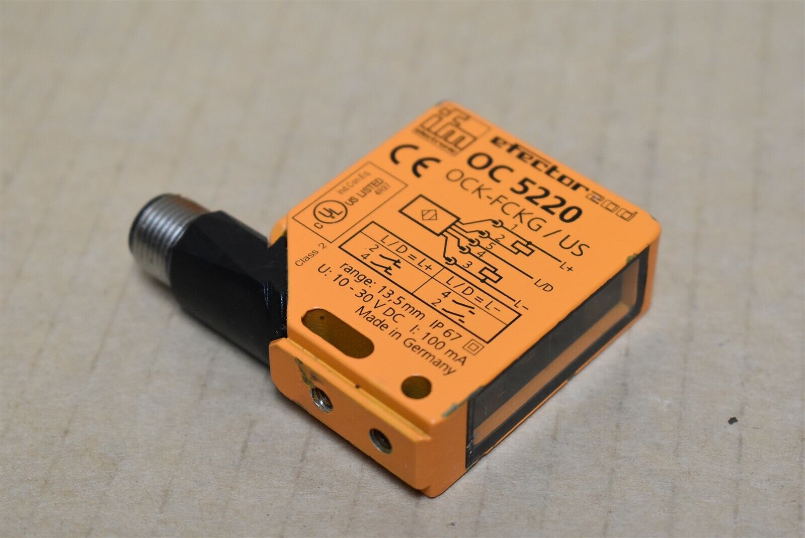 IFM Efector 200 Photoelectric Sensor Part No. OCK-FCKG/US