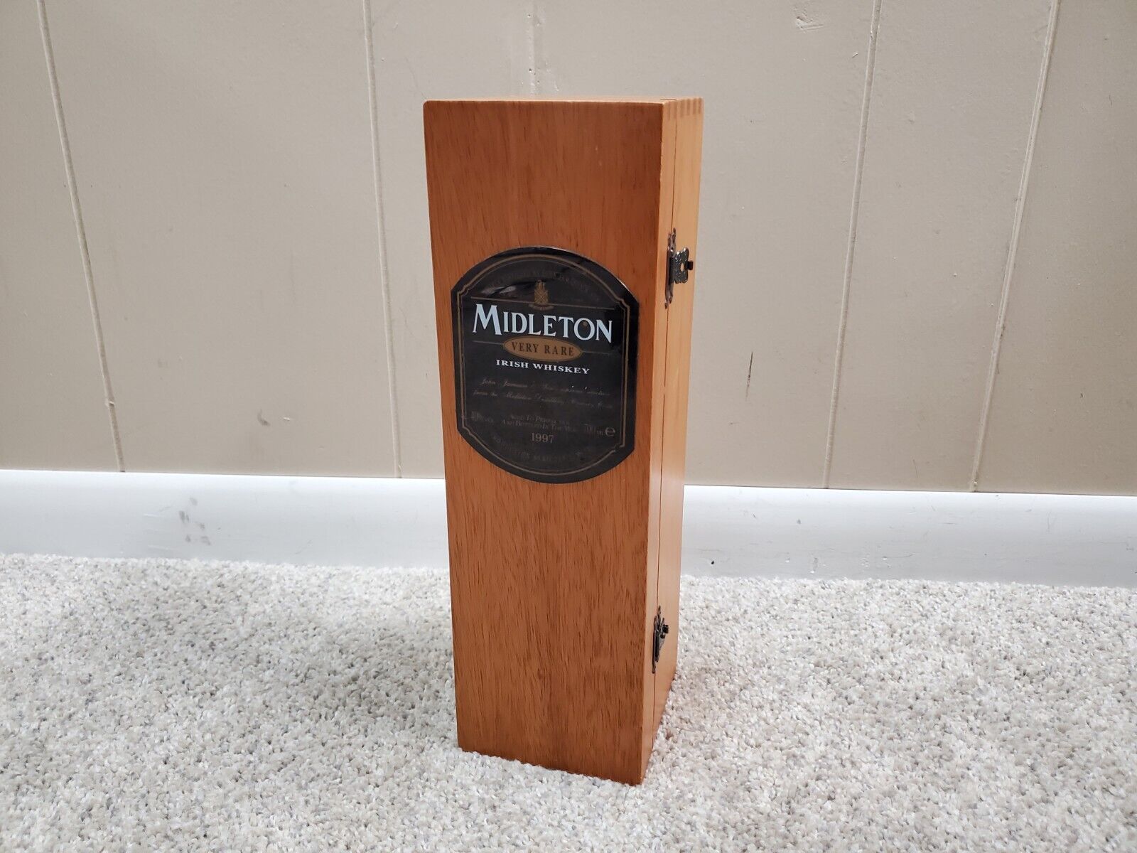 Midleton Very Rare Whiskey Vintage Release Collectible Box 1997