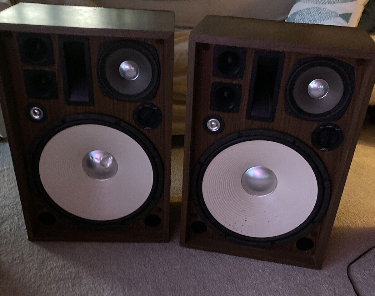 Vintage Pair of Kenwood KL-888D Floor Speakers Home Entertainment 1970\'s