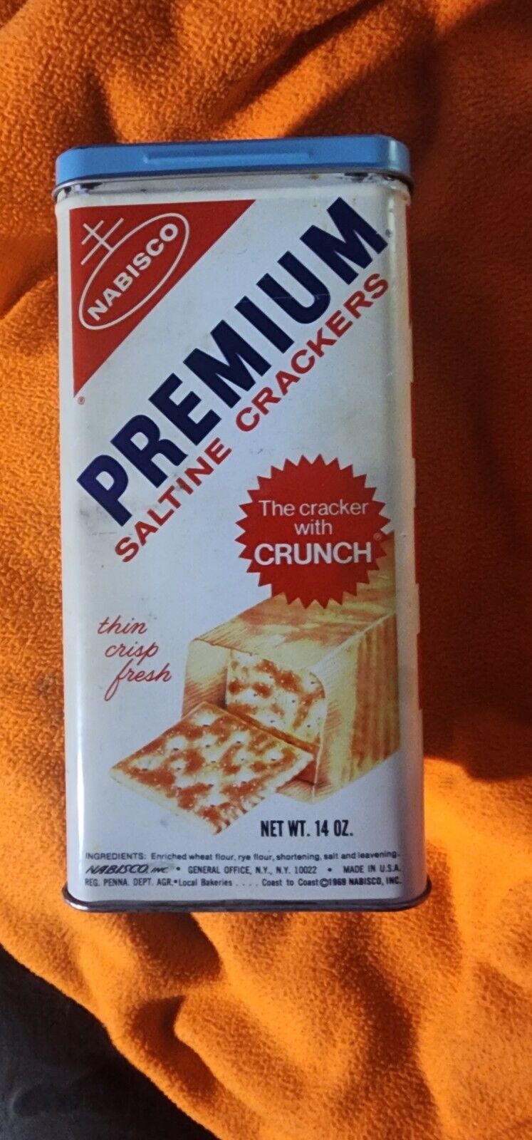 Vintage Nabisco Premium Saltine Crackers 14 Oz 1969 Tin USA