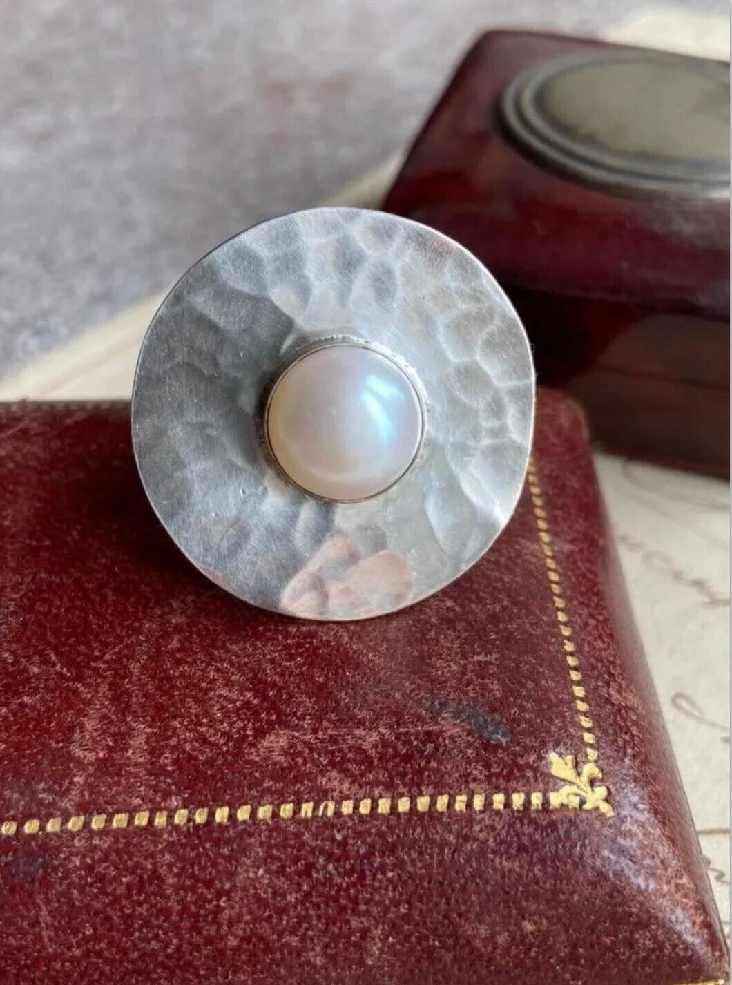Huge Vintage Women\'s Jewelry Ring Sterling Silver 925 Mother of Pearl Size 8