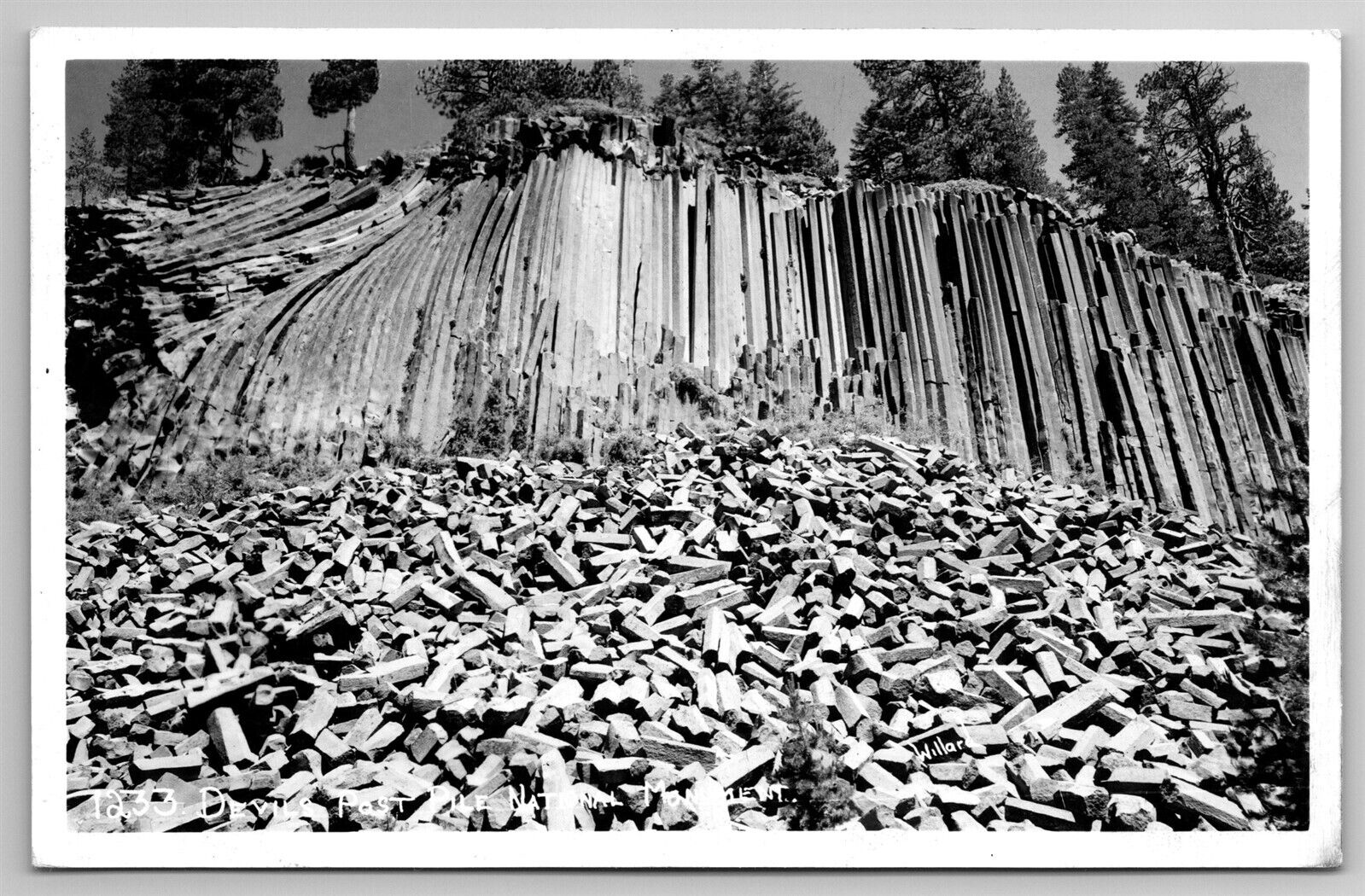 Devil\'s Post Pile Natl Monument Willard Mammoth Lakes CA RPPC C1940 Postcard J21