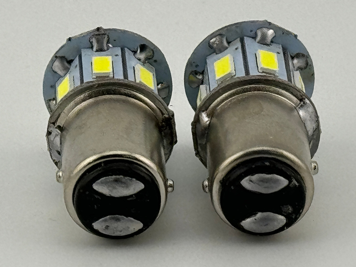 2 x 6 Volt 1154 LED Bulb