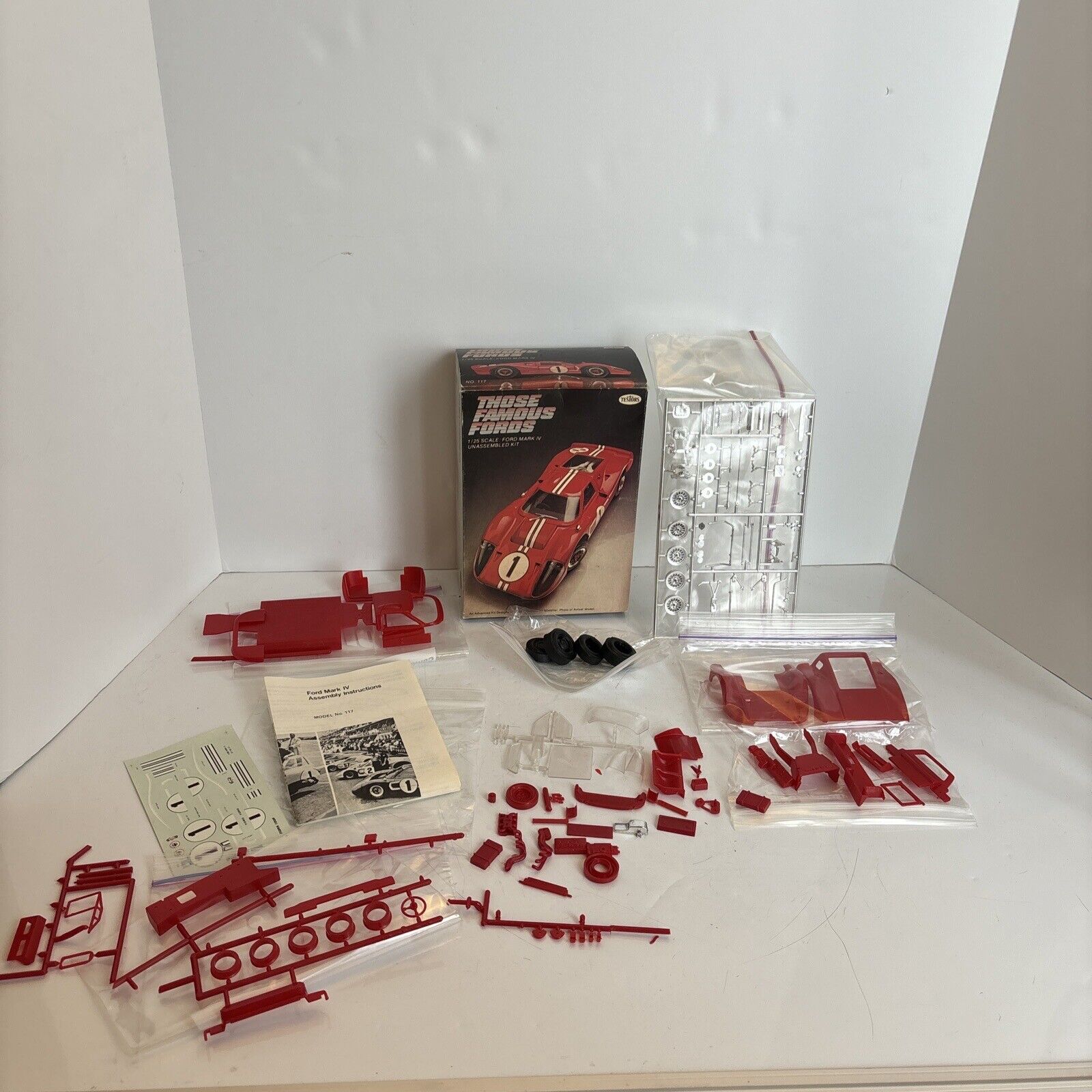 THOSE FAMOUS FORDS 1:25 Testors Models: Ford Mark IV Open Box AS IS