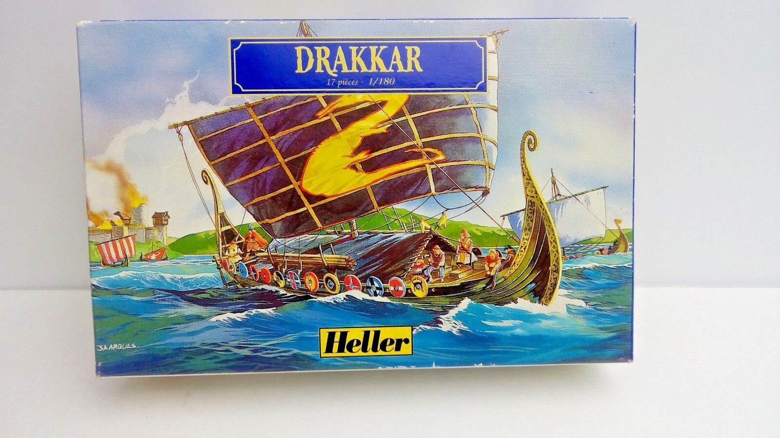 HELLER DRAKKAR  Kit 1/80 scale Perfect Factory Box Complete Kit 17 pc  GREAT ART