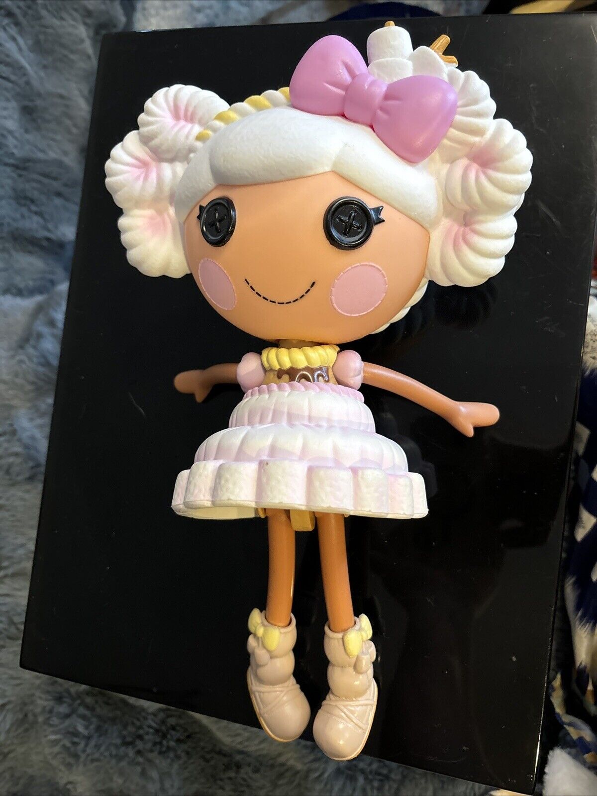 Lalaloopsy Doll Toasty Sweet Fluff Marshmallow Cupcake 13\