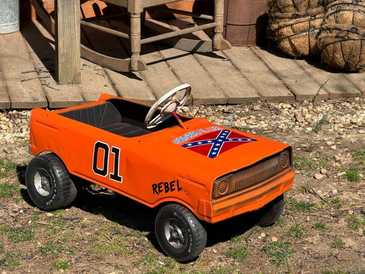AMF Murray Dukes of Hazard - GENERAL LEE Pedal Car - Pride of Hazard County