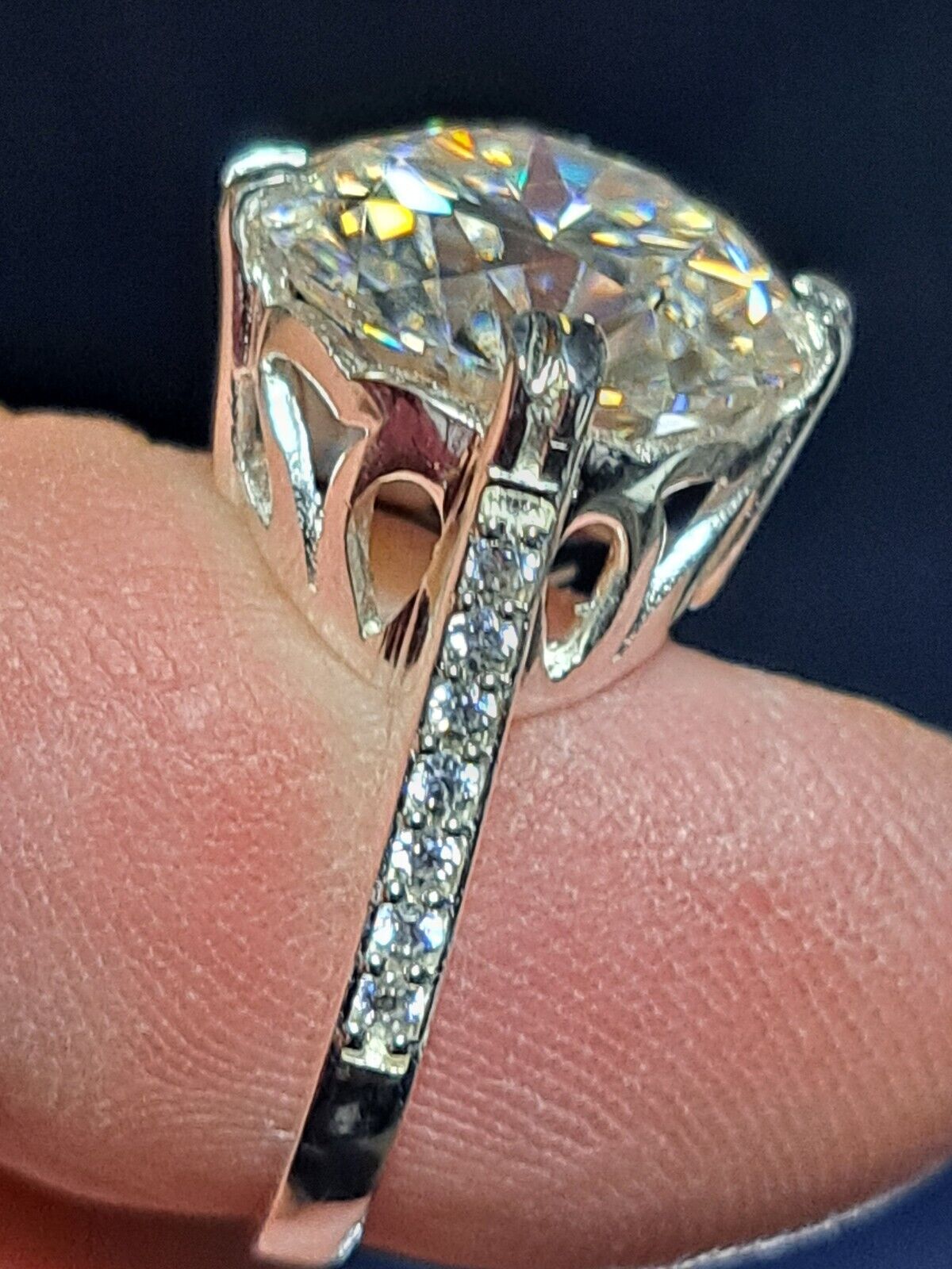 *CERTIFIED* STUNNING HUGE 7.40 Ct. WHITE HPHT DIAMOND RING WITH ACCENTS SIZE 7.5