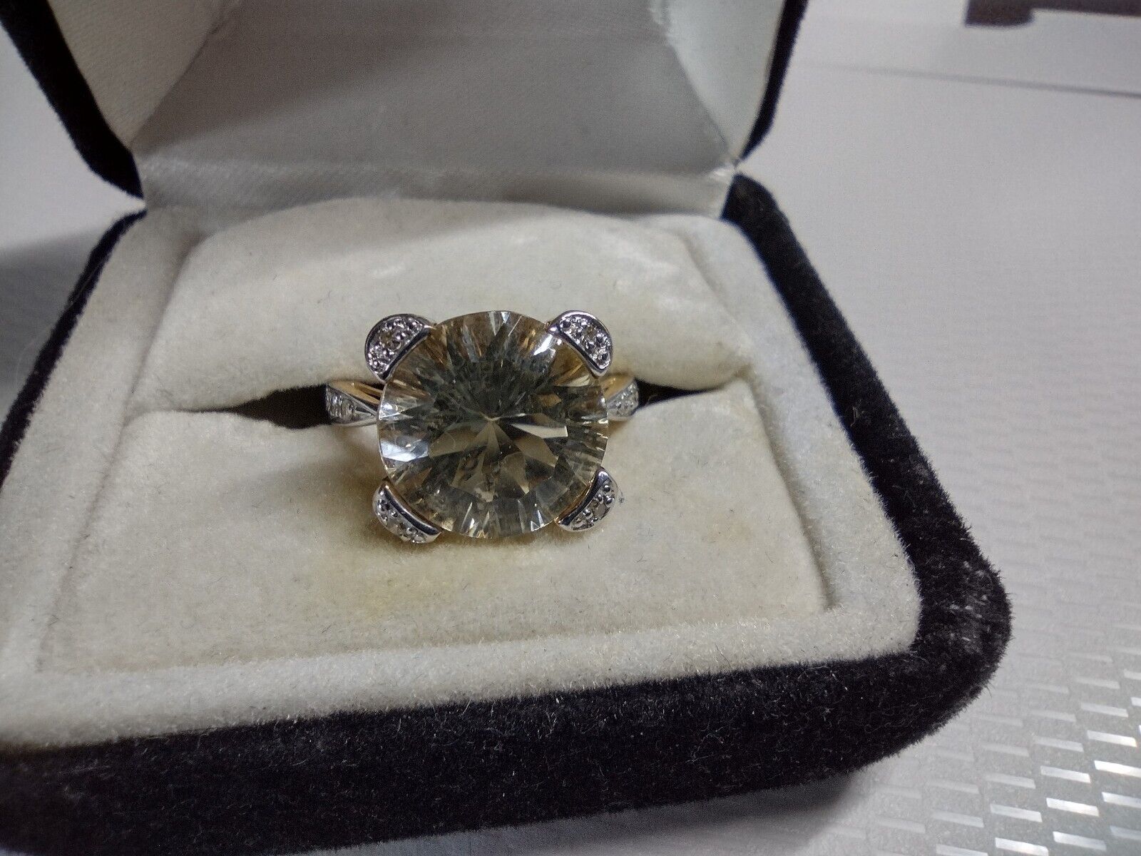 10k Yellow Gold 4.50ct Yellow Labradorite Diamond Accent Ring Size 7
