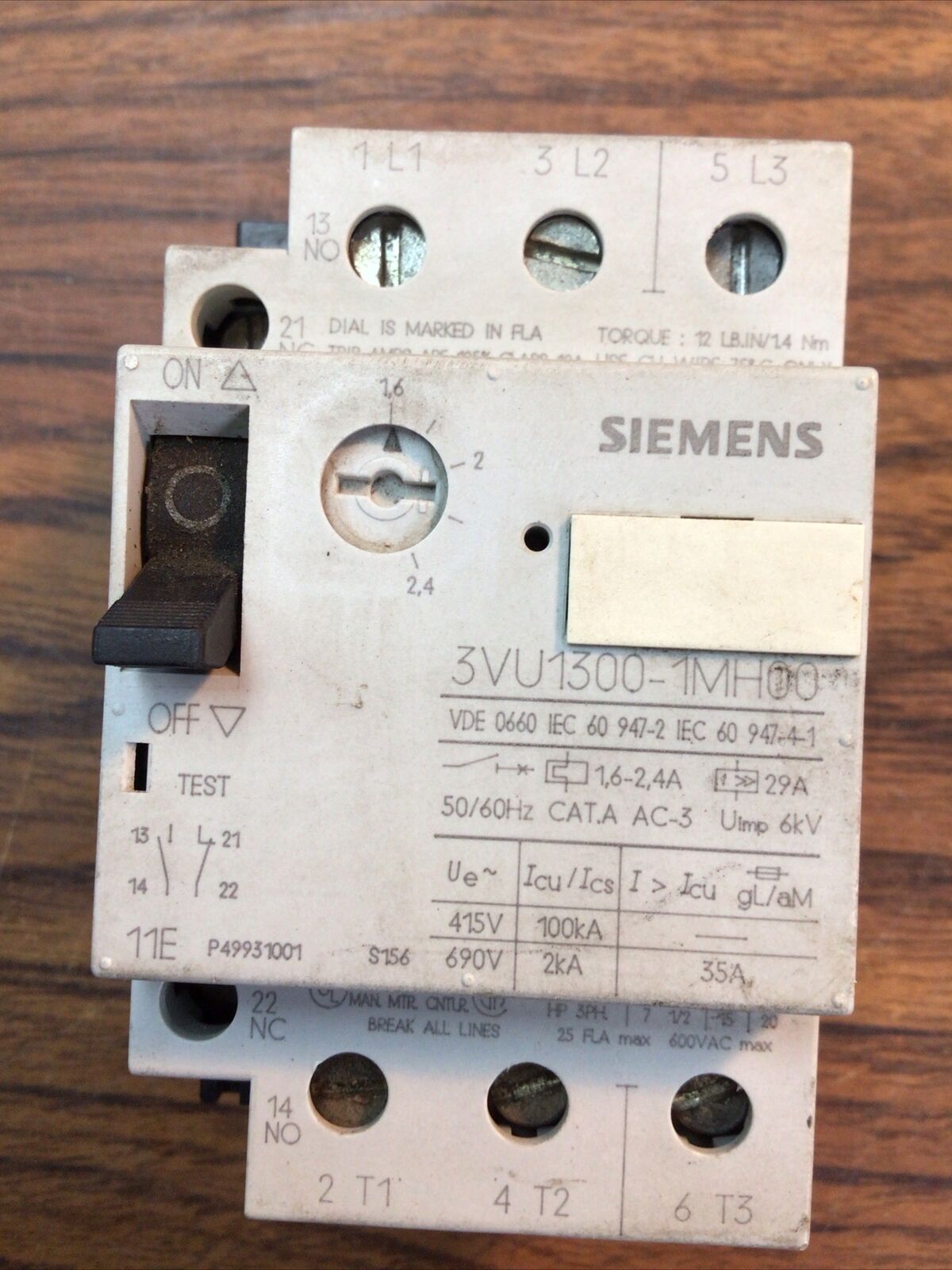 Siemens 3VU1300-1MH00 Circuit Breaker (U3)