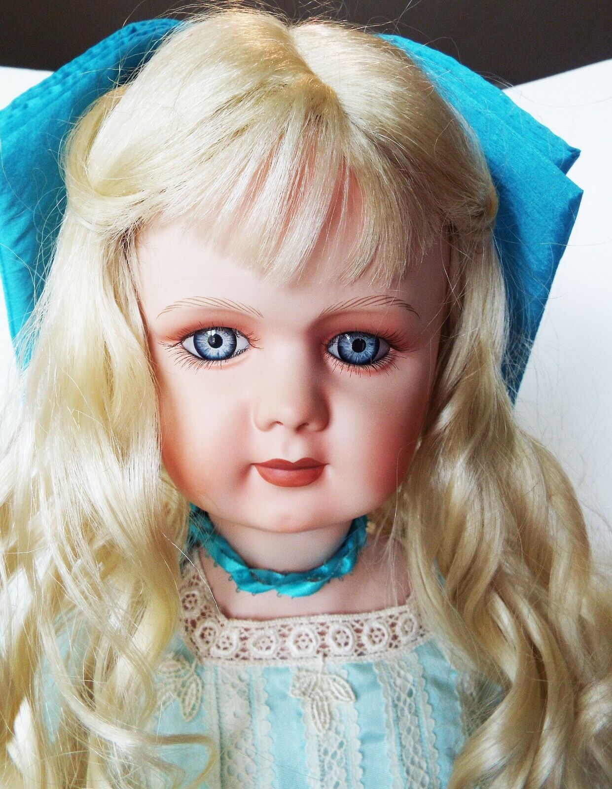 ANTIQUE REPRODUCTION 30 in TETE JUMEAU  DEP PATRICIA LOVELESS PORCELAIN DOLL NEW