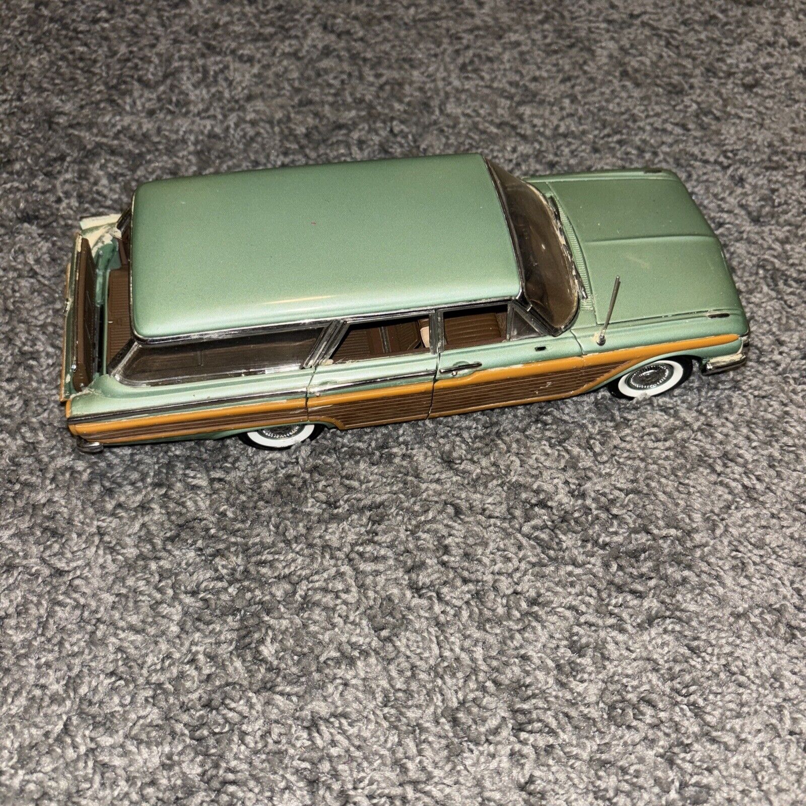 The Franklin Mint 1961 Ford Country Squire.